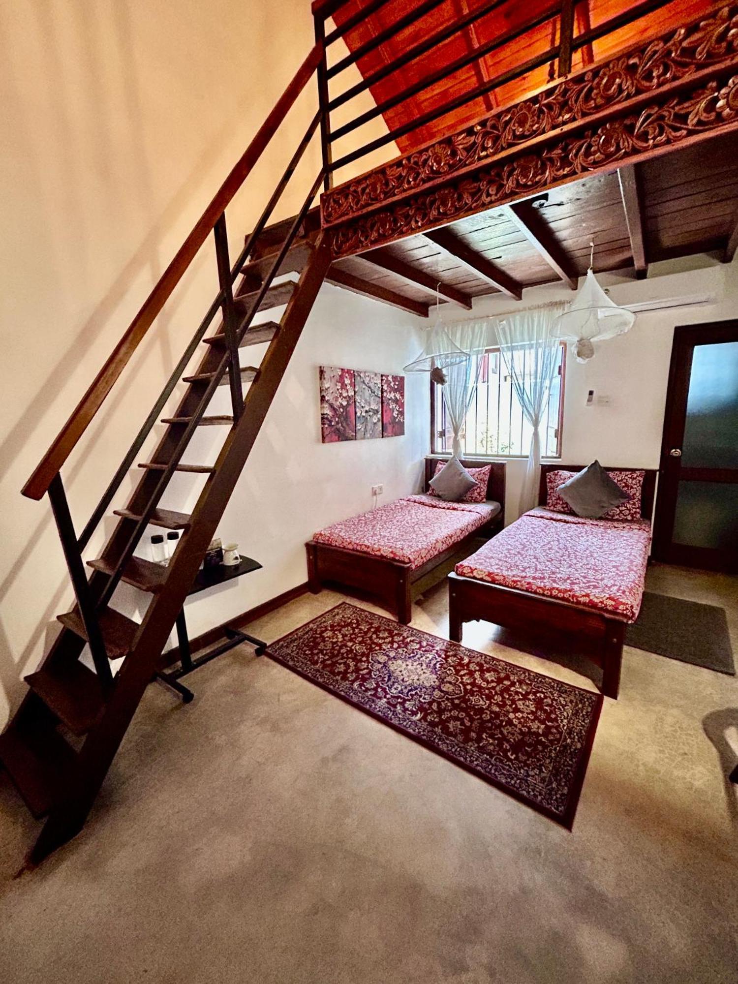 Colonial Residence 康提 外观 照片